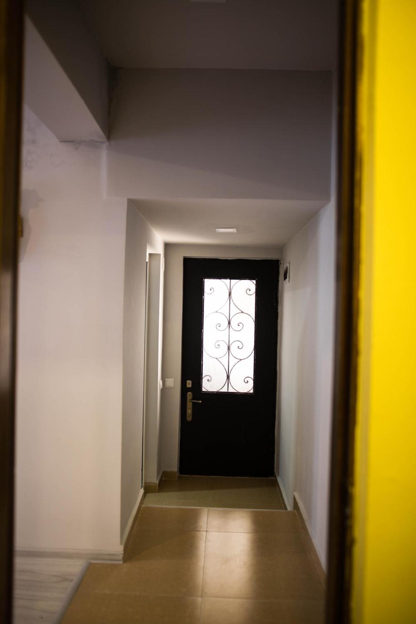 Central Apart-Hotel バトゥーミ 部屋 写真