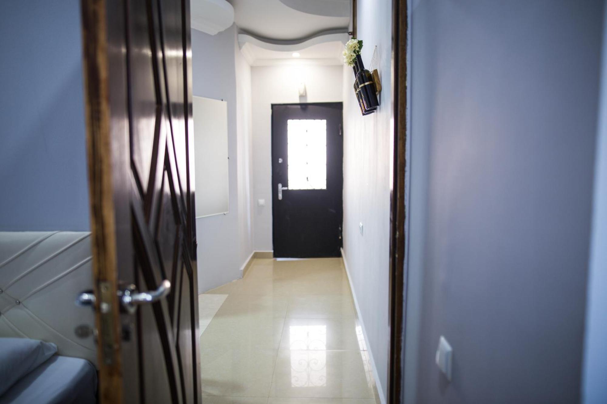 Central Apart-Hotel バトゥーミ 部屋 写真